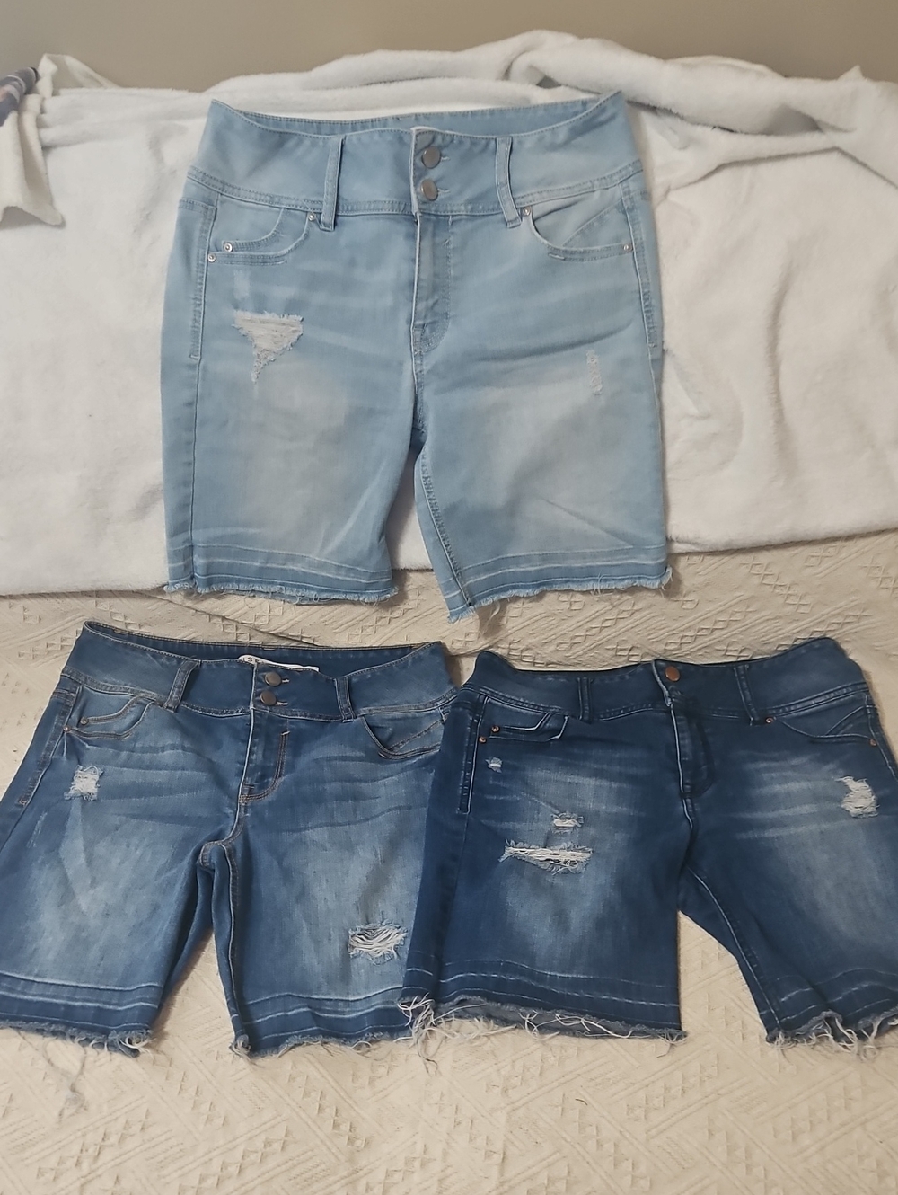 Bundle Of 3 Blue Distressed Women's Denim Shorts. EUC